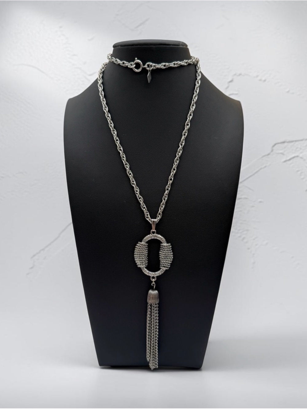 Vintage 70’s Sarah Coventry “Antique Lady”Silver-Tone Tassel Pendant Necklace